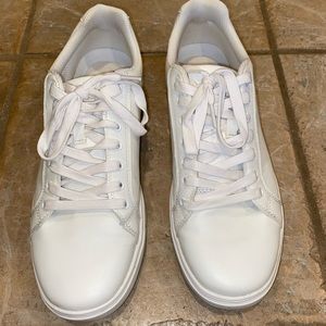 Perry Ellis shoes